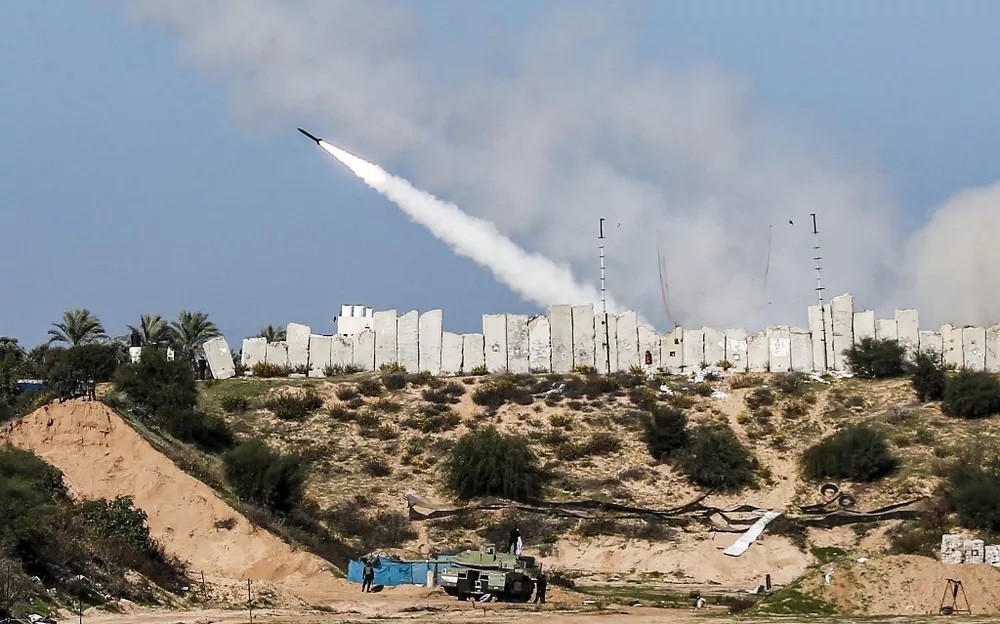 Chiến sự Israel - Hamas leo thang: Người dân Gaza khổ trăm bề